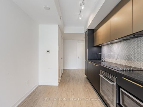 Photo 12 at 1615 - 85 Wood Street, Yonge Corridor, Toronto