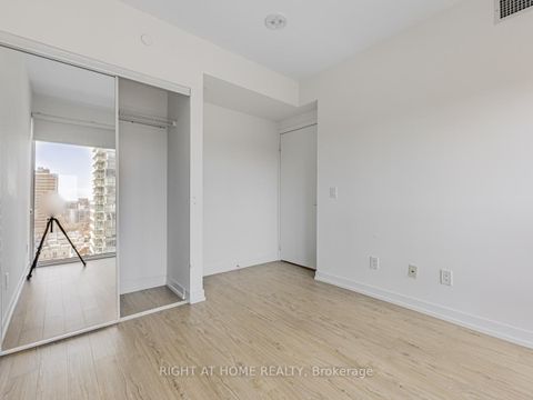 Photo 23 at 1615 - 85 Wood Street, Yonge Corridor, Toronto