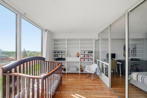 Photo 23 at 701 - 5 Kenneth Avenue, Willowdale East, Toronto
