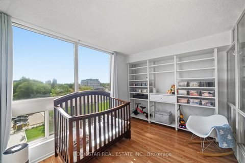 Photo 24 at 701 - 5 Kenneth Avenue, Willowdale East, Toronto