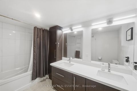 Photo 26 at 701 - 5 Kenneth Avenue, Willowdale East, Toronto