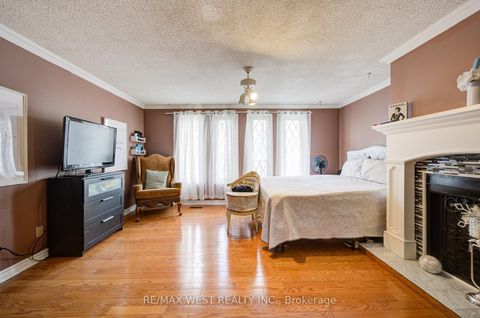 Photo 10 at 11 Danilack Court, Milliken, Toronto