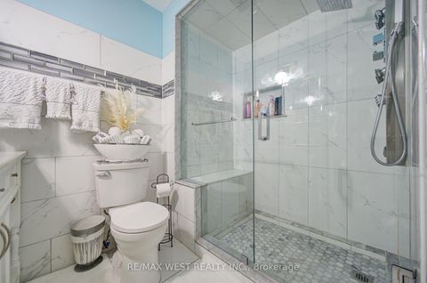 Photo 15 at 11 Danilack Court, Milliken, Toronto