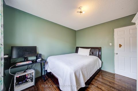 Photo 19 at 11 Danilack Court, Milliken, Toronto