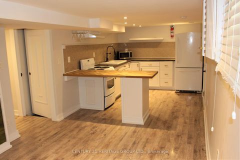 Photo 17 at 269 Prospect Street, College Manor, Newmarket
