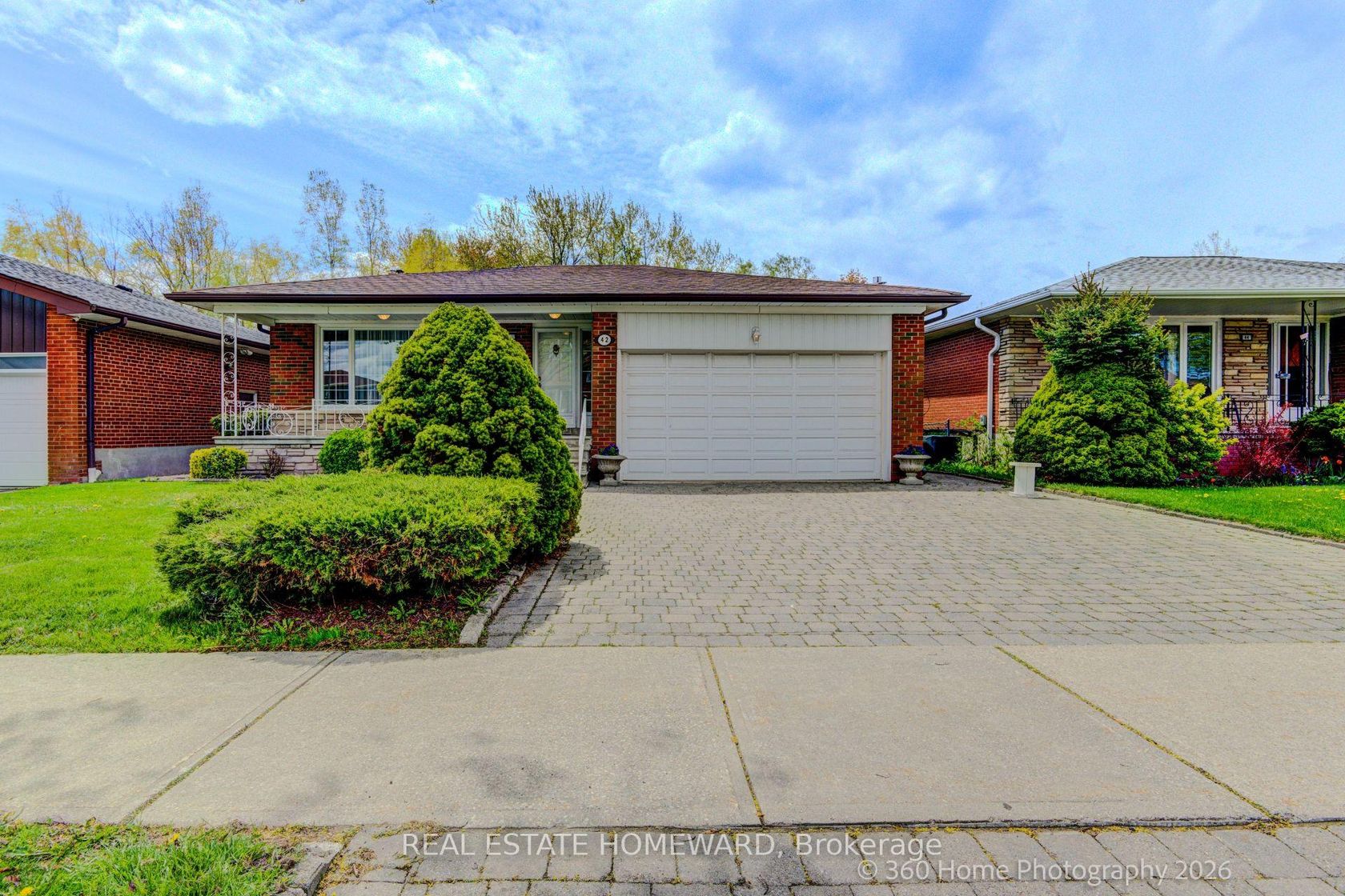 42 Annabelle Drive, Jamestown, Toronto 