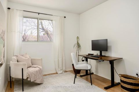 Photo 18 at 78 - 270 Timberbank Boulevard, L'Amoreaux, Toronto