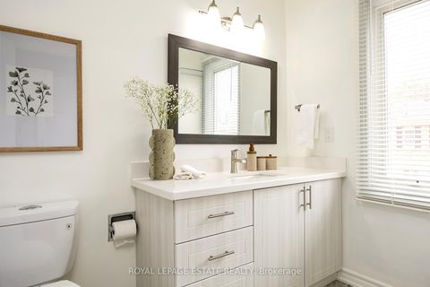 Photo 19 at 78 - 270 Timberbank Boulevard, L'Amoreaux, Toronto