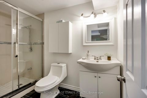 Photo 25 at 78 - 270 Timberbank Boulevard, L'Amoreaux, Toronto