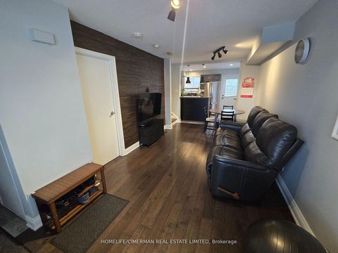 Photo 3 at 6 - 4277 Lawrence Avenue E, West Hill, Toronto