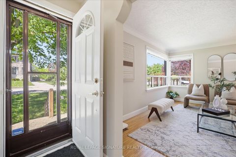 Photo 4 at 95 Glen Long Avenue, Glen Park, Toronto