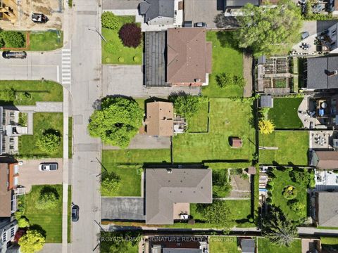 Photo 31 at 95 Glen Long Avenue, Glen Park, Toronto