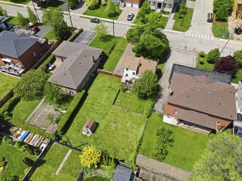 Photo 32 at 95 Glen Long Avenue, Glen Park, Toronto