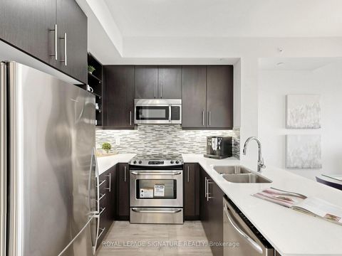 Photo 10 at 1210 - 55 Oneida Crescent, Langstaff, Richmond Hill