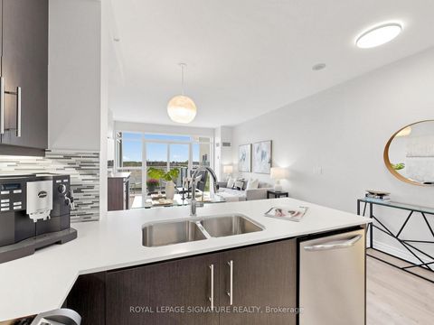 Photo 12 at 1210 - 55 Oneida Crescent, Langstaff, Richmond Hill