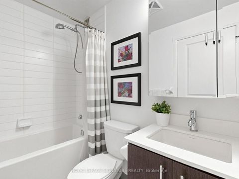 Photo 16 at 1210 - 55 Oneida Crescent, Langstaff, Richmond Hill