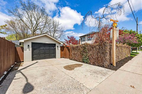 Photo 2 at 86 Binswood Avenue, East York, Toronto