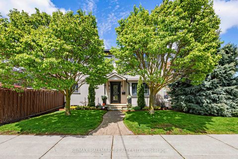 Photo 3 at 86 Binswood Avenue, East York, Toronto