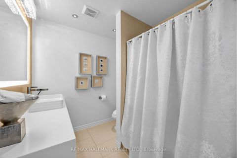 Photo 28 at 86 Binswood Avenue, East York, Toronto