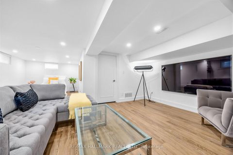 Photo 32 at 86 Binswood Avenue, East York, Toronto