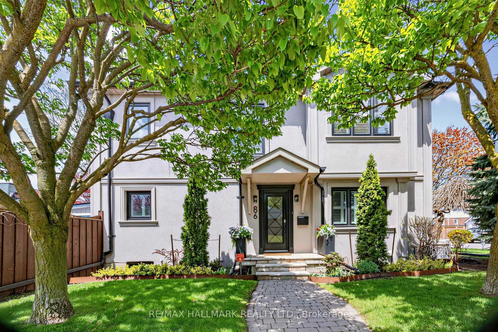 86 Binswood Avenue, East York, Toronto 