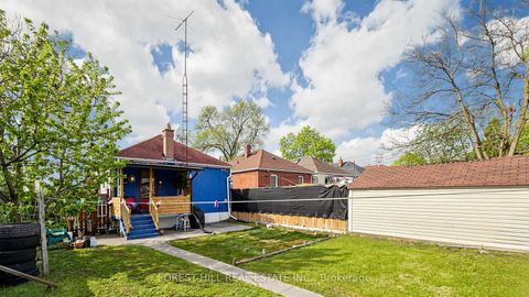 Photo 5 at 2 Ellins Avenue, Smythe, Toronto