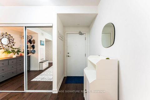 Photo 5 at 501 - 20 Bruyeres Mews, Waterfront Communities C1, Toronto