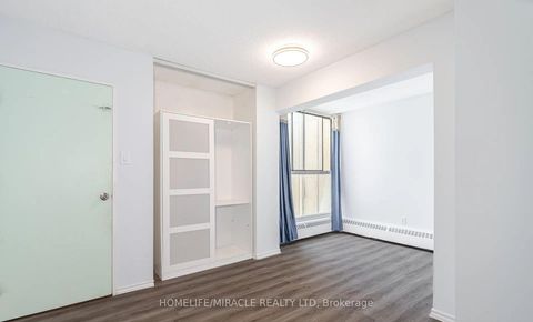 Photo 8 at 517 - 4673 Jane Street, Black Creek, Toronto