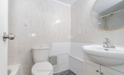 Photo 10 at 517 - 4673 Jane Street, Black Creek, Toronto