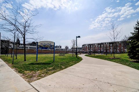 Photo 21 at 1318 - 38 Joe Shuster Way, South Parkdale, Toronto