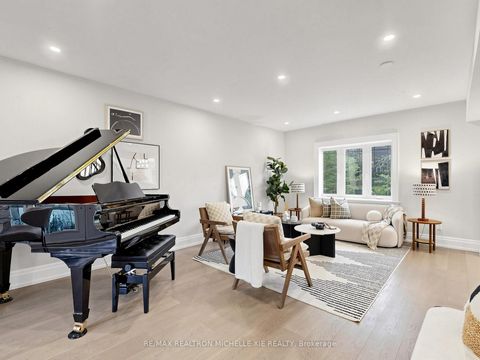 Photo 6 at 15 Strathallan Boulevard, Lawrence Park South, Toronto