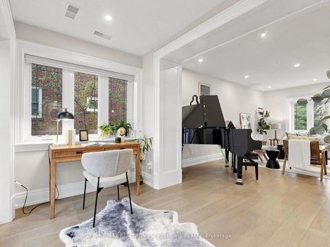 Photo 10 at 15 Strathallan Boulevard, Lawrence Park South, Toronto
