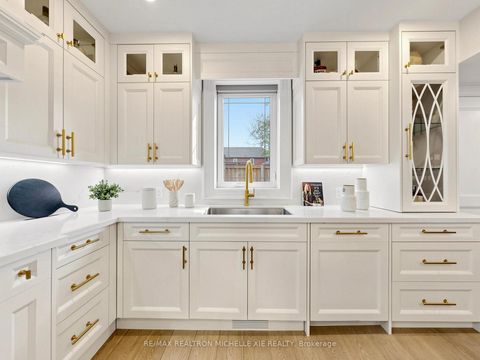 Photo 14 at 15 Strathallan Boulevard, Lawrence Park South, Toronto