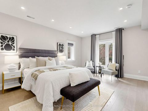 Photo 21 at 15 Strathallan Boulevard, Lawrence Park South, Toronto