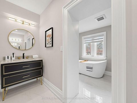 Photo 24 at 15 Strathallan Boulevard, Lawrence Park South, Toronto