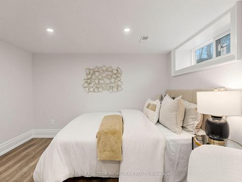 Photo 40 at 15 Strathallan Boulevard, Lawrence Park South, Toronto