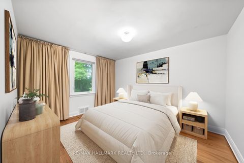 Photo 17 at 344 Spring Garden Avenue, Willowdale East, Toronto