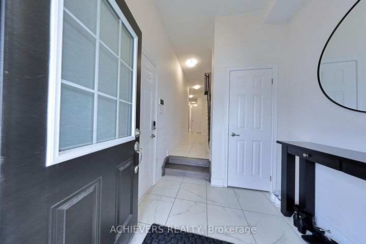 Photo 5 at 52 Branigan Crescent, Georgetown, Halton Hills