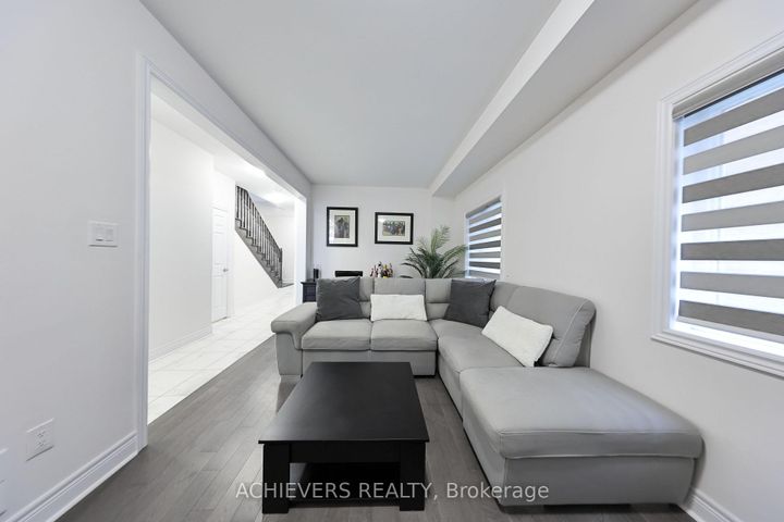 Photo 9 at 52 Branigan Crescent, Georgetown, Halton Hills