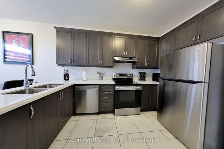 Photo 12 at 52 Branigan Crescent, Georgetown, Halton Hills