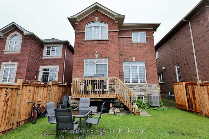 Photo 16 at 52 Branigan Crescent, Georgetown, Halton Hills