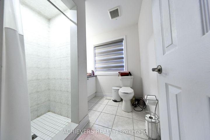 Photo 29 at 52 Branigan Crescent, Georgetown, Halton Hills