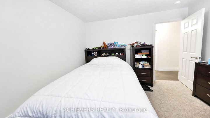 Photo 34 at 52 Branigan Crescent, Georgetown, Halton Hills