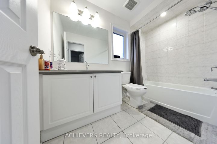 Photo 35 at 52 Branigan Crescent, Georgetown, Halton Hills