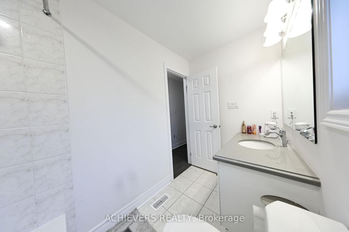 Photo 37 at 52 Branigan Crescent, Georgetown, Halton Hills