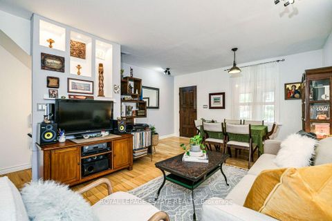Photo 7 at 158 Waverley Road, The Beaches, Toronto
