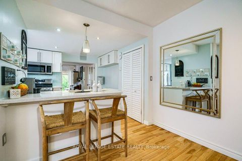Photo 9 at 158 Waverley Road, The Beaches, Toronto