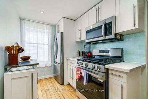 Photo 14 at 158 Waverley Road, The Beaches, Toronto