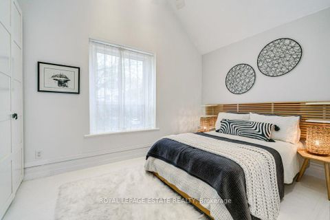 Photo 19 at 158 Waverley Road, The Beaches, Toronto