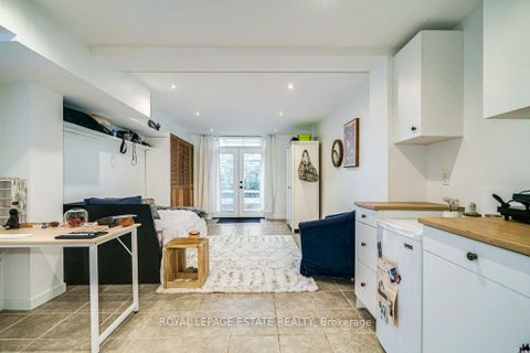Photo 33 at 158 Waverley Road, The Beaches, Toronto